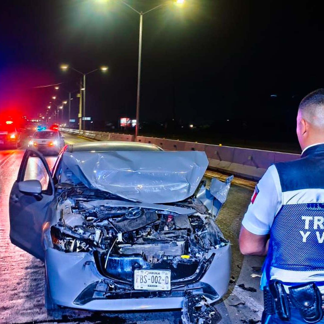 Abandonan Vehículo Después de Accidente en Bulevar Nogalera de Torreón